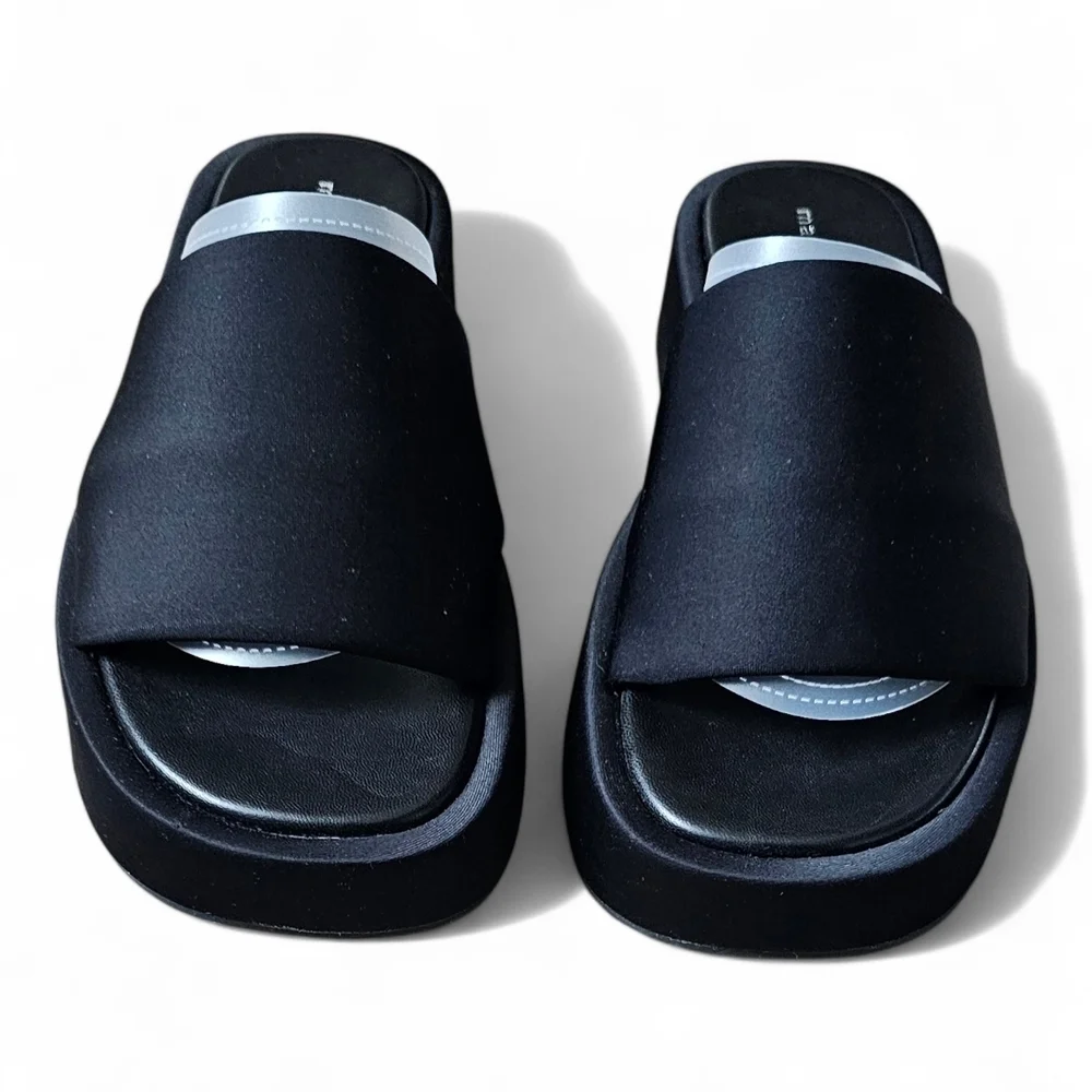 Madden Girl Women’s Black Platform Slide Sandals Size 11M